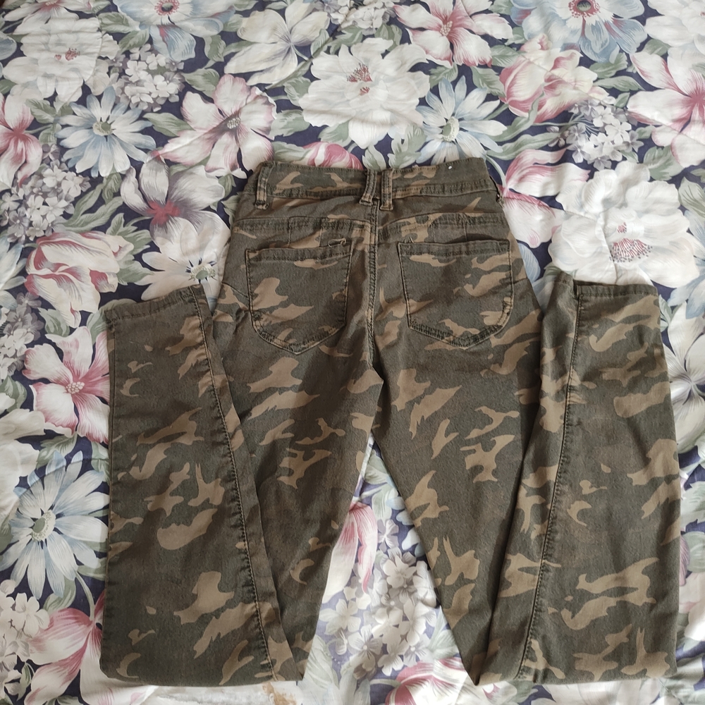 Rue 21 Camouflage Skinny Jeans - Picture 2 of 4